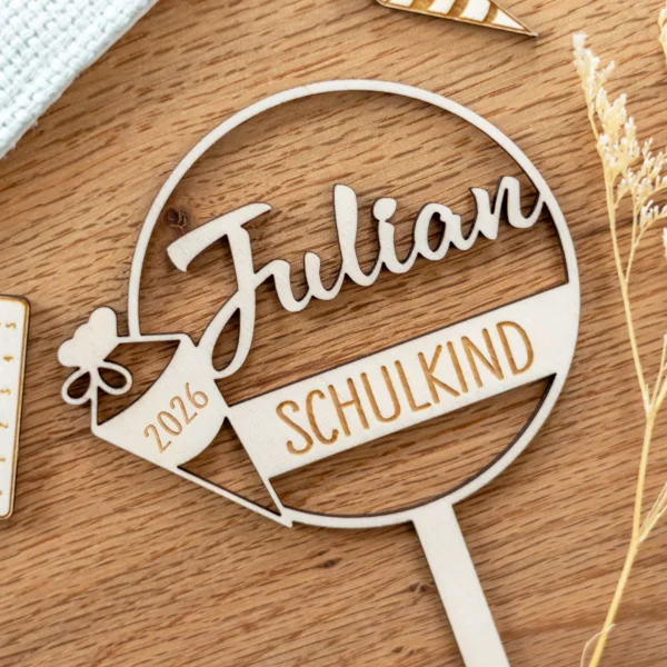 Caketopper Schulkind 2026, personalisiert mit Namen - Produktbild