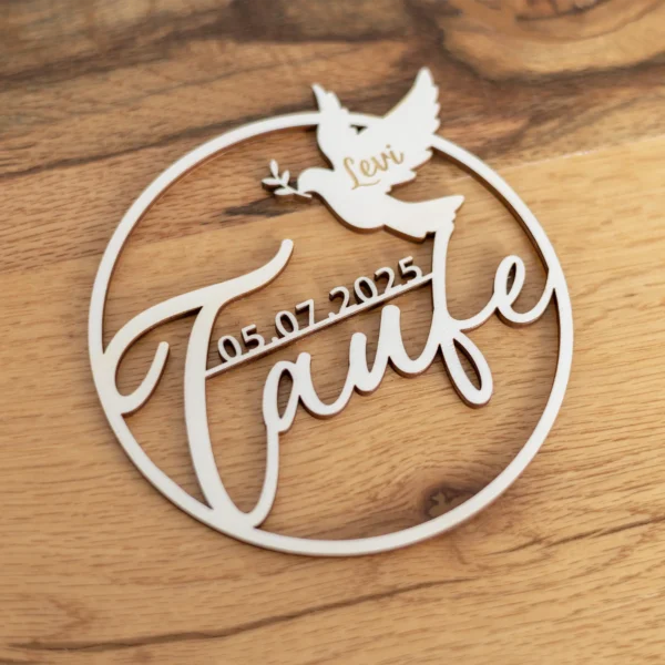 Personalisierter Dekoring zur Taufe mit Name und Datum - Produktbild